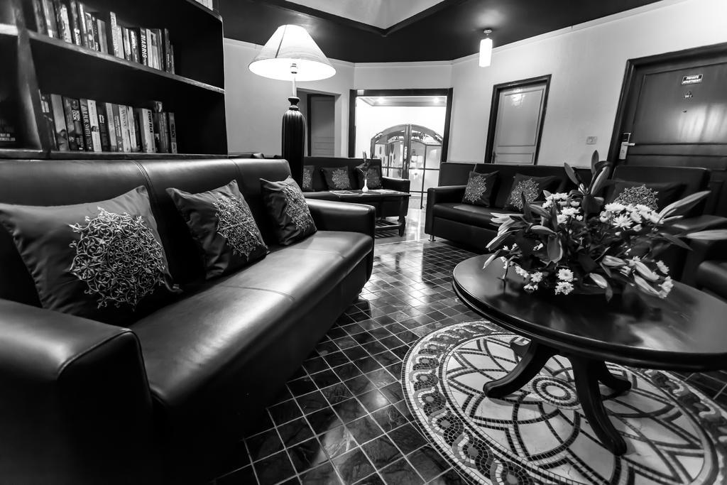 Hm Suites & Studios Bangalore Buitenkant foto
