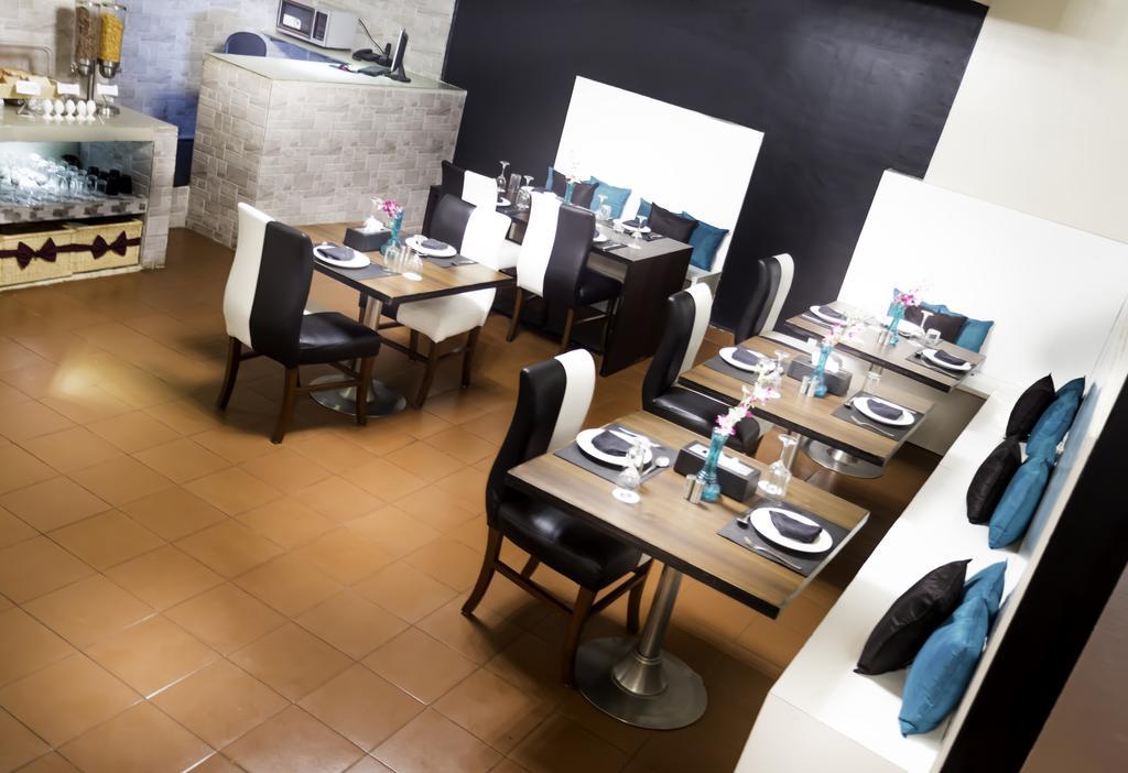 Hm Suites & Studios Bangalore Buitenkant foto