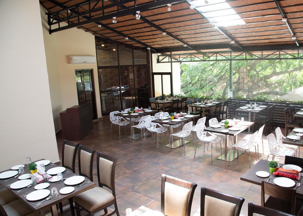 Hm Suites & Studios Bangalore Buitenkant foto