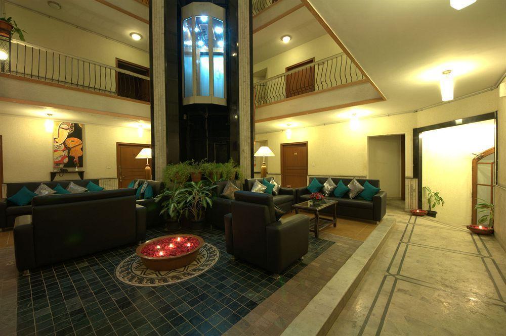 Hm Suites & Studios Bangalore Buitenkant foto